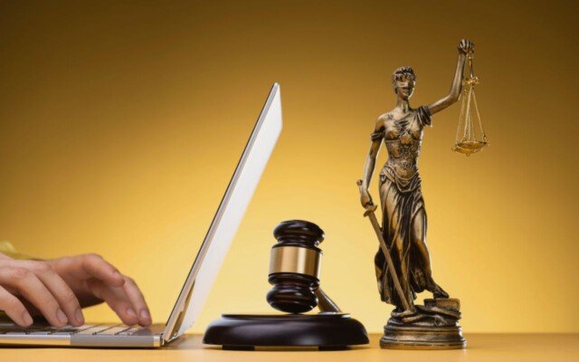 Aumento de demandas contra influencers y creadores de contenido (2026-2028)